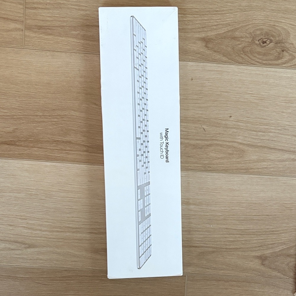 Apple Magic Keyboard with Touch ID - White